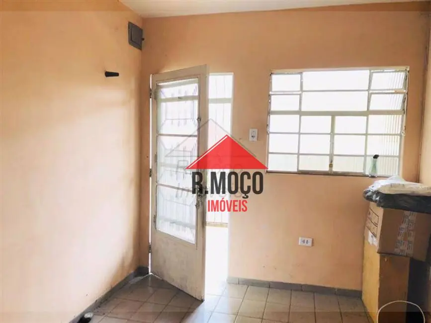 Casa com 1 quarto para alugar, 50m2 em Vila Nhocune, São Paulo - SP - imagem 7 Foto 7 de Casa com 1 quarto para alugar, 50m2 em Vila Nhocune, São Paulo - SP