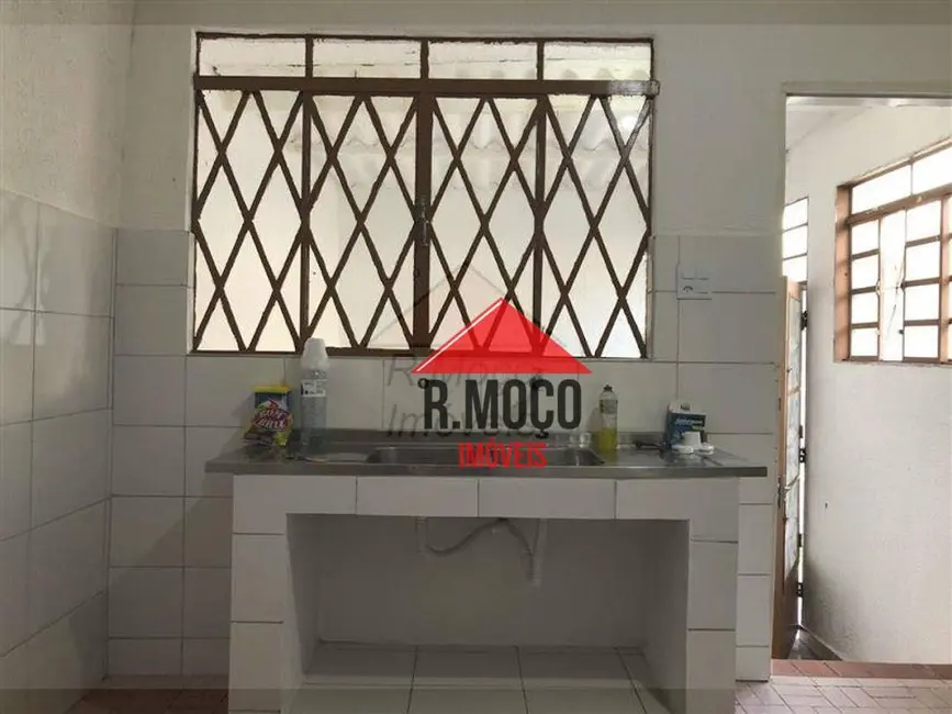 Foto 2 de Casa com 2 quartos à venda, 175m2 em Vila Talarico, São Paulo - SP