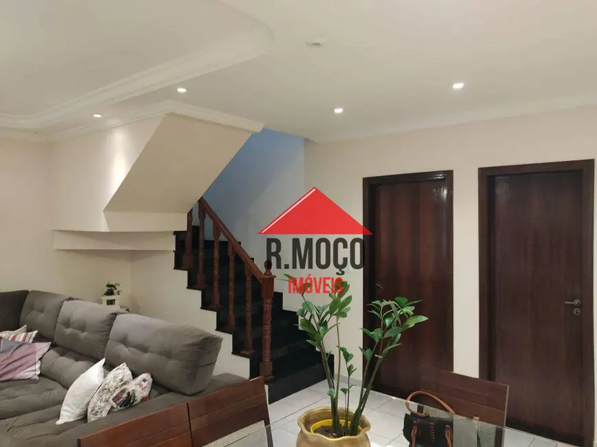 Sobrado com 3 quartos à venda, 145m2 em Vila Guilhermina, São Paulo - SP - imagem 6 Foto 6 de Sobrado com 3 quartos à venda, 145m2 em Vila Guilhermina, São Paulo - SP