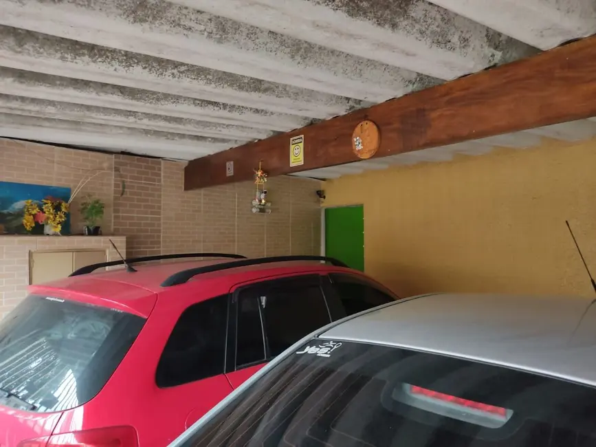 Foto 2 de Casa com 2 quartos à venda, 185m2 em Chácara Seis de Outubro, São Paulo - SP