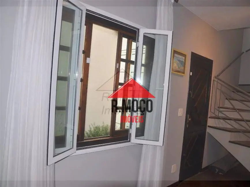 Sobrado com 3 quartos à venda, 148m2 em Artur Alvim, São Paulo - SP - imagem 9 Foto 9 de Sobrado com 3 quartos à venda, 148m2 em Artur Alvim, São Paulo - SP