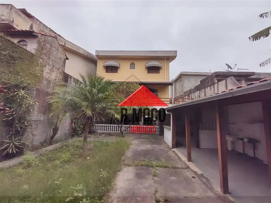 Sobrado com 3 quartos à venda, 277m2 em Jardim Triana, São Paulo - SP - imagem 4 Foto 4 de Sobrado com 3 quartos à venda, 277m2 em Jardim Triana, São Paulo - SP