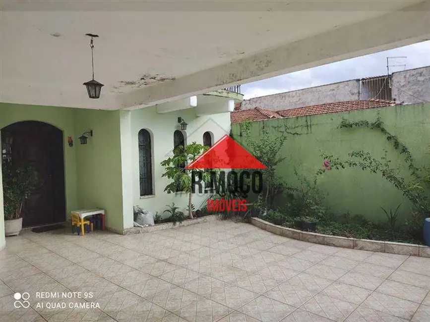 Sobrado com 3 quartos à venda, 300m2 em Jardim Triana, São Paulo - SP - imagem 4 Foto 4 de Sobrado com 3 quartos à venda, 300m2 em Jardim Triana, São Paulo - SP