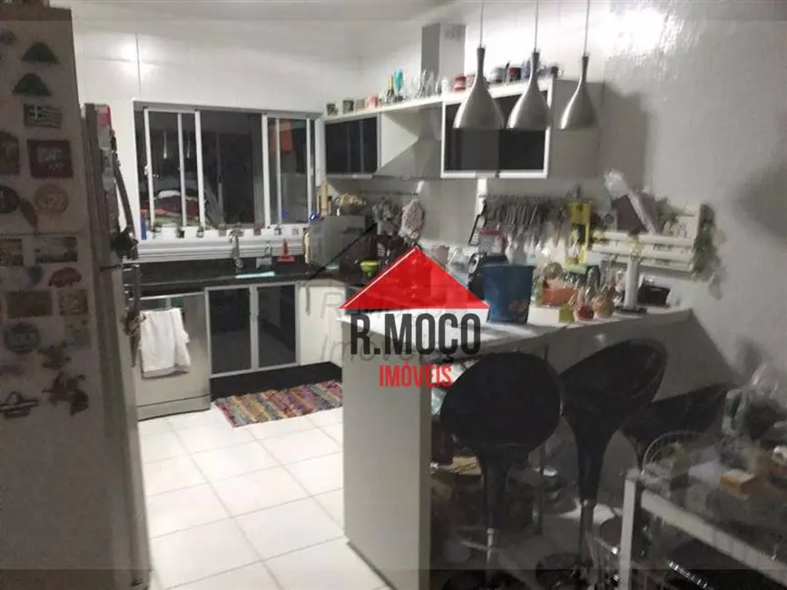 Sobrado com 3 quartos à venda, 116m2 em Vila Santa Teresa (Zona Leste), São Paulo - SP - imagem 7 Foto 7 de Sobrado com 3 quartos à venda, 116m2 em Vila Santa Teresa (Zona Leste), São Paulo - SP