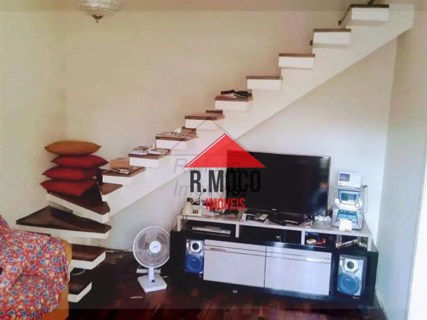 Sobrado com 2 quartos à venda, 140m2 em Jardim Teresa, São Paulo - SP - imagem 8 Foto 8 de Sobrado com 2 quartos à venda, 140m2 em Jardim Teresa, São Paulo - SP