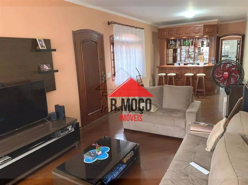 Sobrado com 3 quartos à venda, 262m2 em Cidade Patriarca, São Paulo - SP - imagem 5 Foto 5 de Sobrado com 3 quartos à venda, 262m2 em Cidade Patriarca, São Paulo - SP