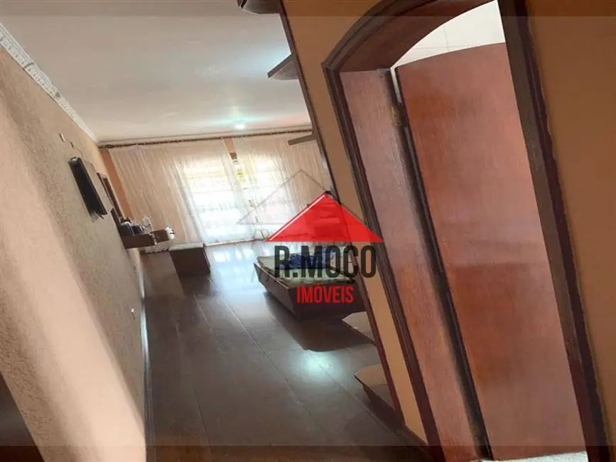 Sobrado com 3 quartos à venda, 262m2 em Cidade Patriarca, São Paulo - SP - imagem 8 Foto 8 de Sobrado com 3 quartos à venda, 262m2 em Cidade Patriarca, São Paulo - SP