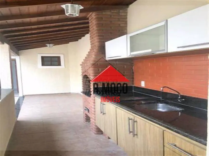 Foto 8 de Sobrado com 4 quartos à venda, 220m2 em Vila Bertioga, São Paulo - SP