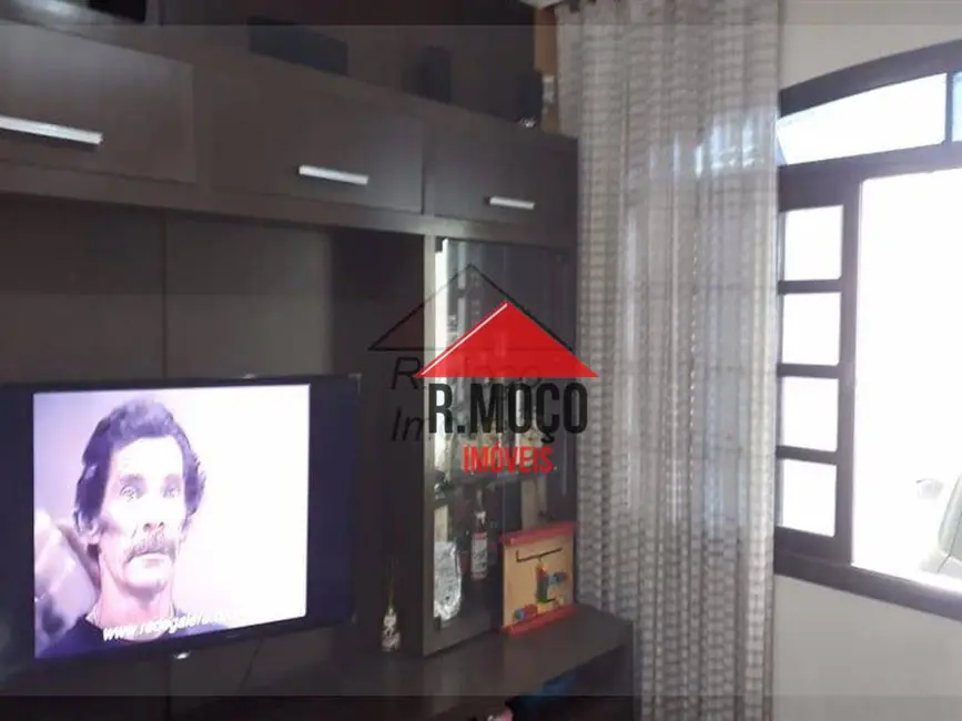 Sobrado com 3 quartos à venda, 200m2 em Cidade Patriarca, São Paulo - SP - imagem 5 Foto 5 de Sobrado com 3 quartos à venda, 200m2 em Cidade Patriarca, São Paulo - SP