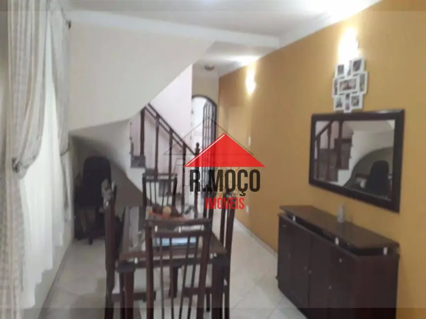 Sobrado com 3 quartos à venda, 200m2 em Cidade Patriarca, São Paulo - SP - imagem 6 Foto 6 de Sobrado com 3 quartos à venda, 200m2 em Cidade Patriarca, São Paulo - SP