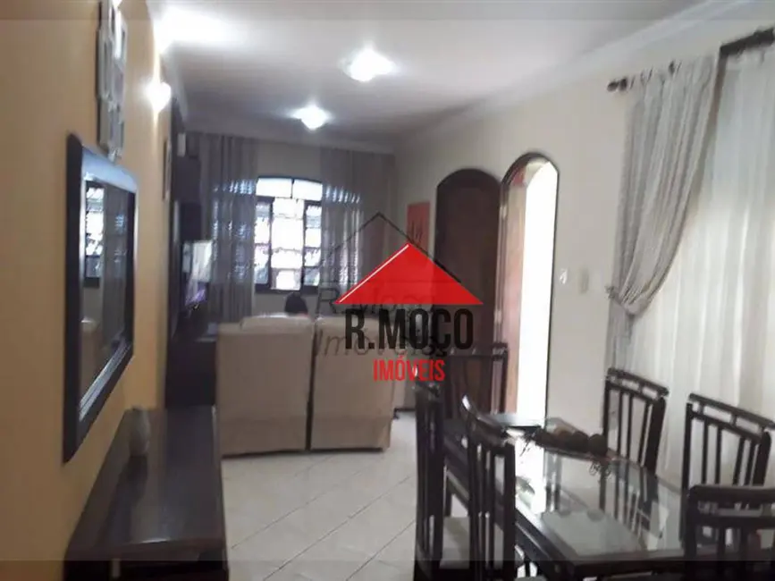 Sobrado com 3 quartos à venda, 200m2 em Cidade Patriarca, São Paulo - SP - imagem 4 Foto 4 de Sobrado com 3 quartos à venda, 200m2 em Cidade Patriarca, São Paulo - SP