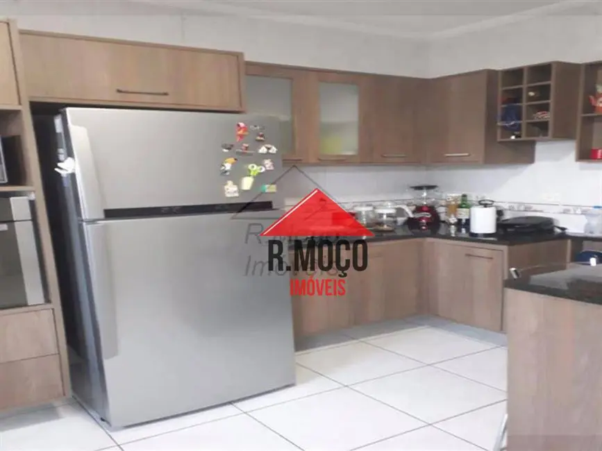 Sobrado com 3 quartos à venda, 145m2 em Vila Guilhermina, São Paulo - SP - imagem 5 Foto 5 de Sobrado com 3 quartos à venda, 145m2 em Vila Guilhermina, São Paulo - SP