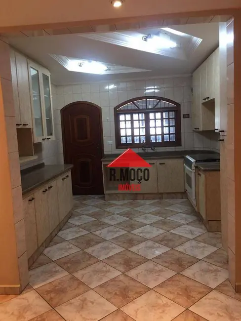 Sobrado com 3 quartos à venda, 150m2 em Cidade Patriarca, São Paulo - SP - imagem 8 Foto 8 de Sobrado com 3 quartos à venda, 150m2 em Cidade Patriarca, São Paulo - SP