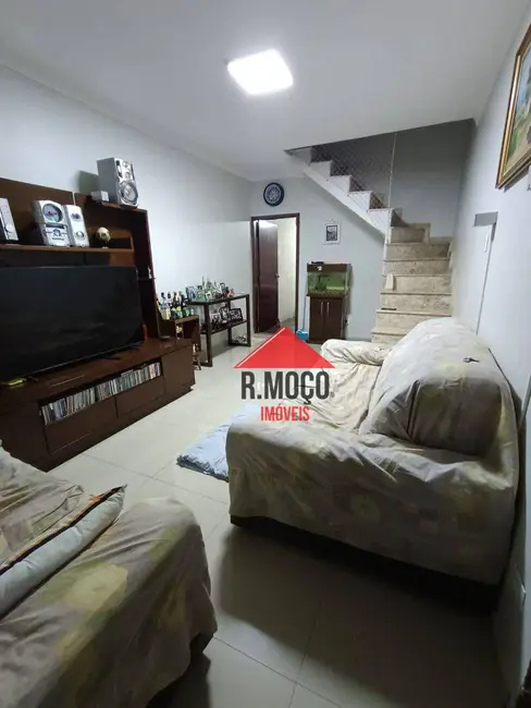 Sobrado com 3 quartos à venda, 216m2 em Cidade Patriarca, São Paulo - SP - imagem 5 Foto 5 de Sobrado com 3 quartos à venda, 216m2 em Cidade Patriarca, São Paulo - SP