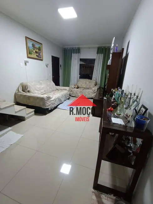 Sobrado com 3 quartos à venda, 216m2 em Cidade Patriarca, São Paulo - SP - imagem 6 Foto 6 de Sobrado com 3 quartos à venda, 216m2 em Cidade Patriarca, São Paulo - SP