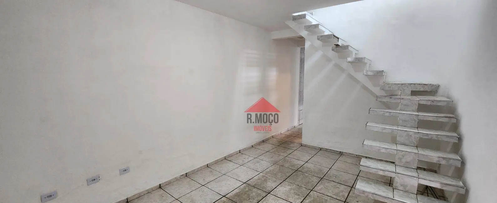 Sobrado com 3 quartos para alugar, 265m2 em Vila Guilhermina, São Paulo - SP - imagem 3 Foto 3 de Sobrado com 3 quartos para alugar, 265m2 em Vila Guilhermina, São Paulo - SP