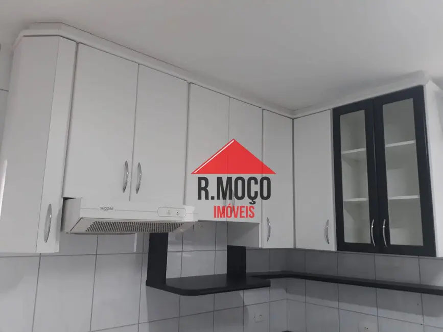 Sobrado com 3 quartos à venda, 168m2 em Jardim Triana, São Paulo - SP - imagem 7 Foto 7 de Sobrado com 3 quartos à venda, 168m2 em Jardim Triana, São Paulo - SP