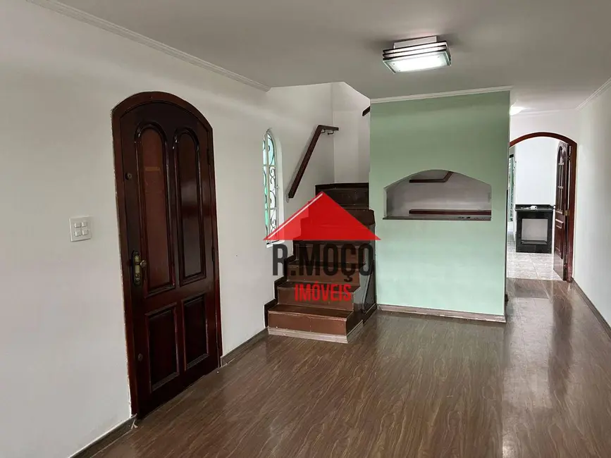 Sobrado com 3 quartos para alugar, 280m2 em Vila Talarico, São Paulo - SP - imagem 1 Foto 1 de Sobrado com 3 quartos para alugar, 280m2 em Vila Talarico, São Paulo - SP