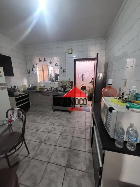 Sobrado com 2 quartos à venda, 74m2 em Vila Guilhermina, São Paulo - SP - imagem 8 Foto 8 de Sobrado com 2 quartos à venda, 74m2 em Vila Guilhermina, São Paulo - SP