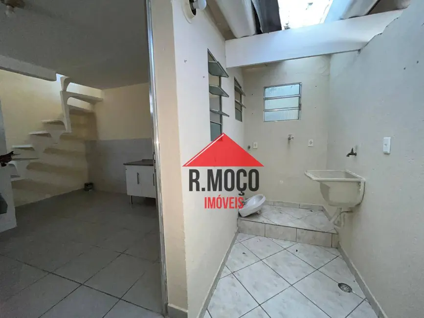 Foto 2 de Sobrado com 2 quartos para alugar, 55m2 em Vila Guilhermina, São Paulo - SP