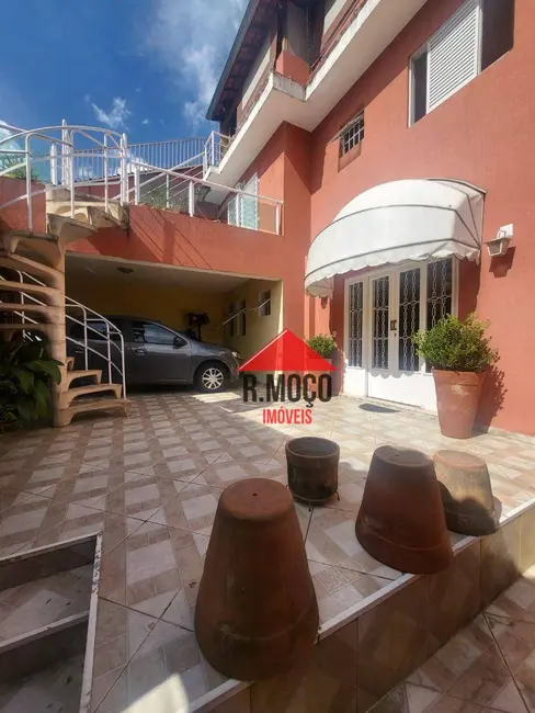 Sobrado com 4 quartos à venda, 142m2 em Jardim Hercilia, São Paulo - SP - imagem 2 Foto 2 de Sobrado com 4 quartos à venda, 142m2 em Jardim Hercilia, São Paulo - SP