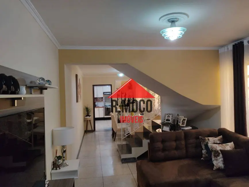 Sobrado com 5 quartos à venda, 150m2 em Cidade Patriarca, São Paulo - SP - imagem 4 Foto 4 de Sobrado com 5 quartos à venda, 150m2 em Cidade Patriarca, São Paulo - SP