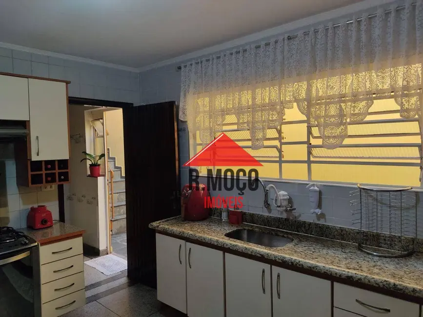 Sobrado com 5 quartos à venda, 150m2 em Cidade Patriarca, São Paulo - SP - imagem 8 Foto 8 de Sobrado com 5 quartos à venda, 150m2 em Cidade Patriarca, São Paulo - SP