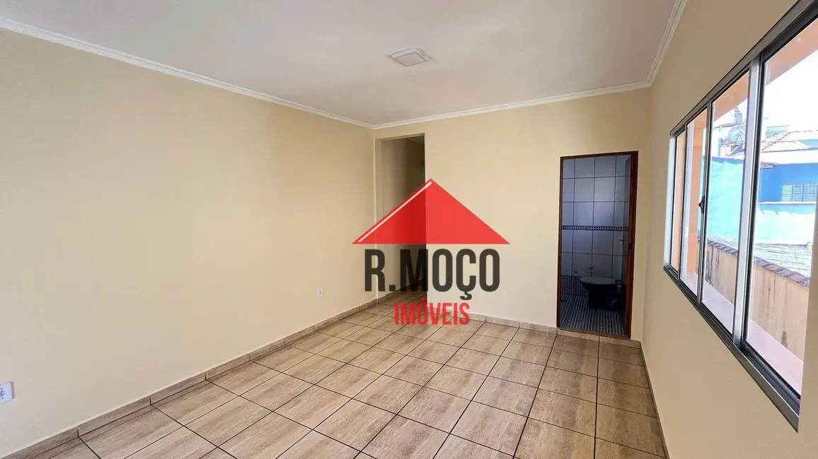Foto 2 de Casa com 2 quartos para alugar, 105m2 em Vila Nova Savoia, São Paulo - SP