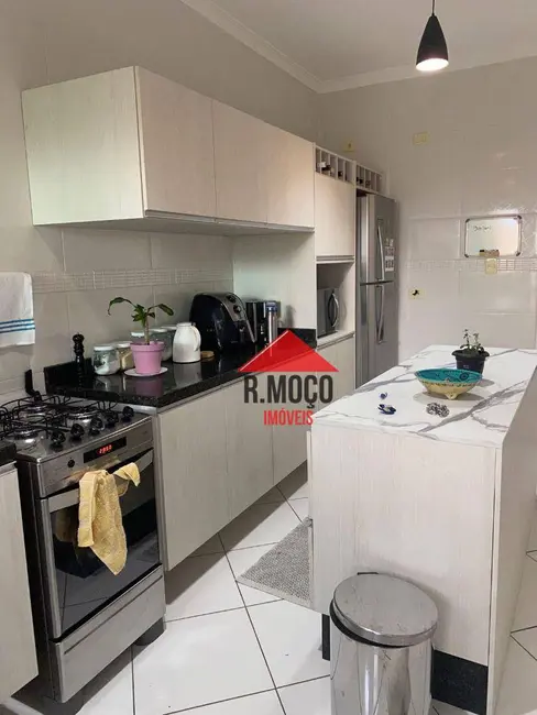 Foto 4 de Sobrado com 3 quartos à venda, 100m2 em Jardim Triana, São Paulo - SP