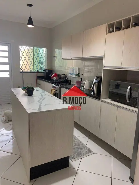 Foto 6 de Sobrado com 3 quartos à venda, 100m2 em Jardim Triana, São Paulo - SP