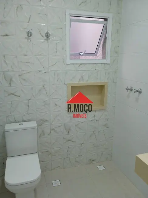 Sobrado com 3 quartos à venda, 170m2 em Mirandópolis, São Paulo - SP - imagem 9 Foto 9 de Sobrado com 3 quartos à venda, 170m2 em Mirandópolis, São Paulo - SP