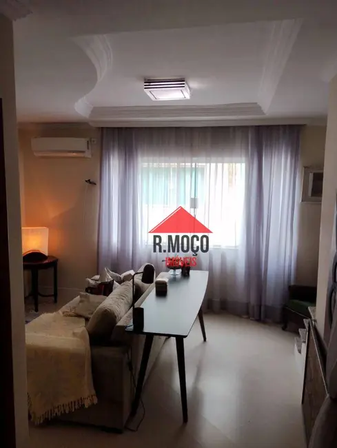 Sobrado com 2 quartos à venda, 149m2 em Vila Matilde, São Paulo - SP - imagem 6 Foto 6 de Sobrado com 2 quartos à venda, 149m2 em Vila Matilde, São Paulo - SP