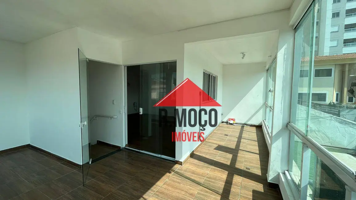 Foto 1 de Sobrado com 4 quartos para alugar, 303m2 em Vila Esperança, São Paulo - SP