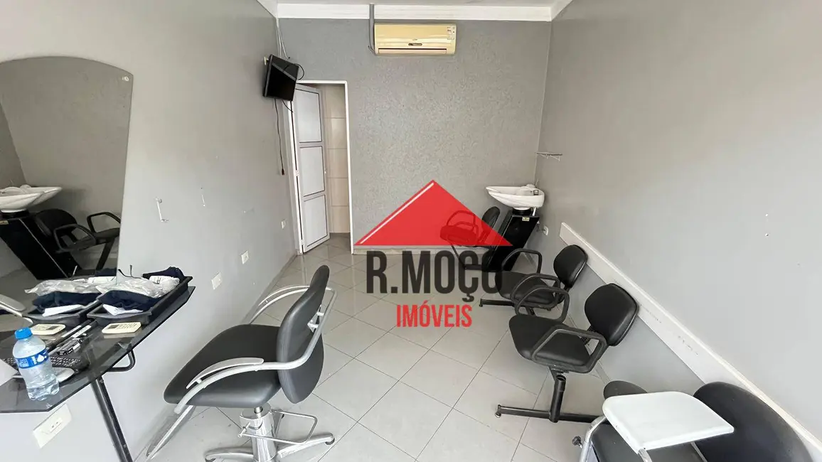 Sala Comercial para alugar, 17m2 em Vila Domitila, São Paulo - SP - imagem 1 Foto 1 de Sala Comercial para alugar, 17m2 em Vila Domitila, São Paulo - SP