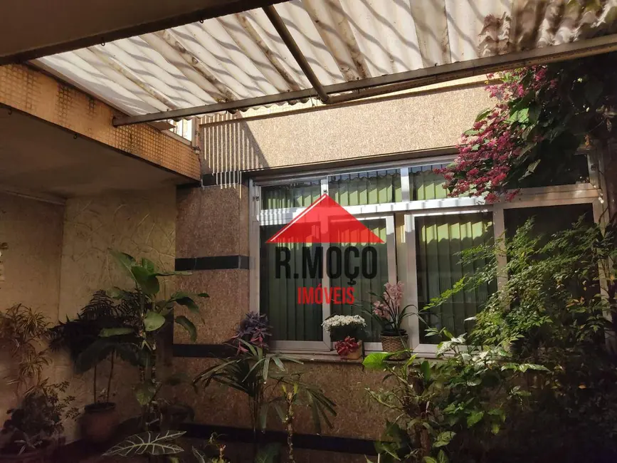 Sobrado com 4 quartos à venda, 293m2 em Cidade Patriarca, São Paulo - SP - imagem 6 Foto 6 de Sobrado com 4 quartos à venda, 293m2 em Cidade Patriarca, São Paulo - SP