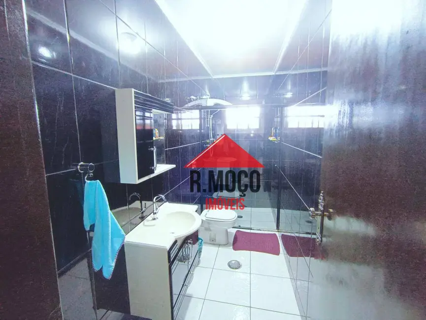 Sobrado com 3 quartos à venda, 150m2 em Vila Ré, São Paulo - SP - imagem 3 Foto 3 de Sobrado com 3 quartos à venda, 150m2 em Vila Ré, São Paulo - SP