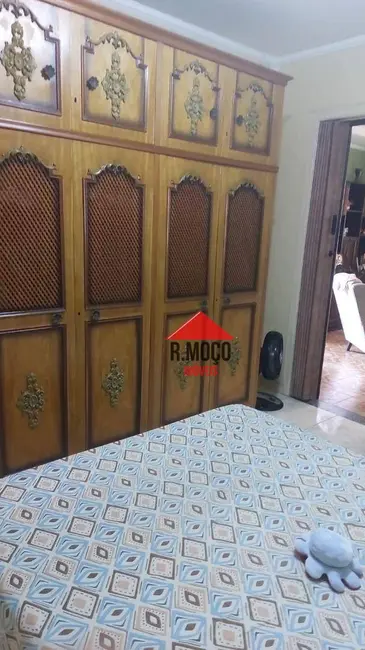 Foto 8 de Casa com 2 quartos à venda, 237m2 em Vila Carmosina, São Paulo - SP