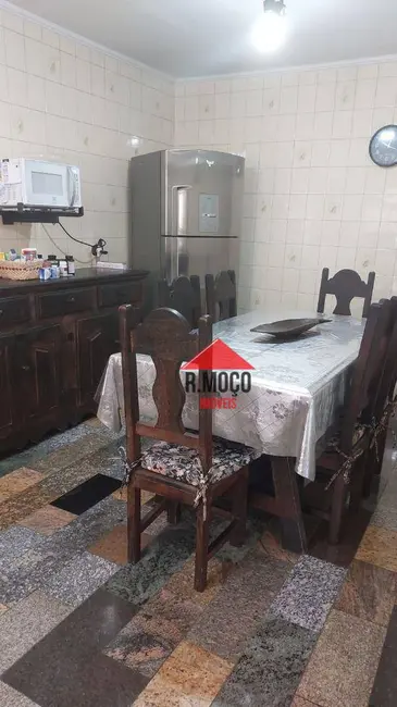 Foto 4 de Casa com 2 quartos à venda, 237m2 em Vila Carmosina, São Paulo - SP