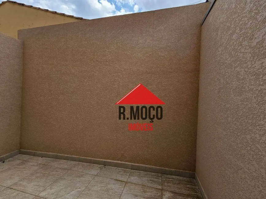 Sobrado com 2 quartos à venda, 117m2 em Vila Santa Teresa (Zona Leste), São Paulo - SP - imagem 9 Foto 9 de Sobrado com 2 quartos à venda, 117m2 em Vila Santa Teresa (Zona Leste), São Paulo - SP