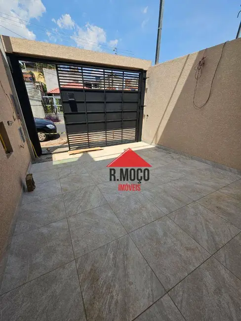 Sobrado com 2 quartos à venda, 117m2 em Vila Santa Teresa (Zona Leste), São Paulo - SP - imagem 3 Foto 3 de Sobrado com 2 quartos à venda, 117m2 em Vila Santa Teresa (Zona Leste), São Paulo - SP