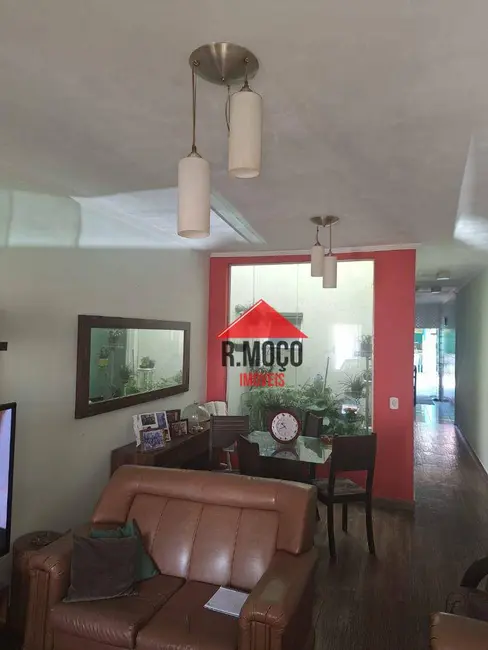 Sobrado com 3 quartos à venda, 142m2 em Penha de França, São Paulo - SP - imagem 9 Foto 9 de Sobrado com 3 quartos à venda, 142m2 em Penha de França, São Paulo - SP