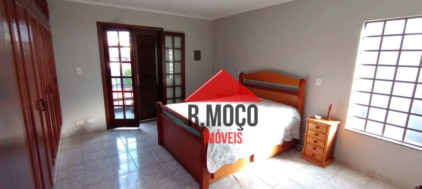 Sobrado com 3 quartos à venda, 186m2 em Vila Santana, São Paulo - SP - imagem 9 Foto 9 de Sobrado com 3 quartos à venda, 186m2 em Vila Santana, São Paulo - SP