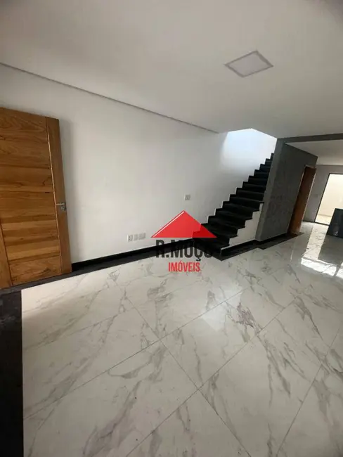 Sobrado com 3 quartos à venda, 185m2 em Vila São Geraldo, São Paulo - SP - imagem 4 Foto 4 de Sobrado com 3 quartos à venda, 185m2 em Vila São Geraldo, São Paulo - SP