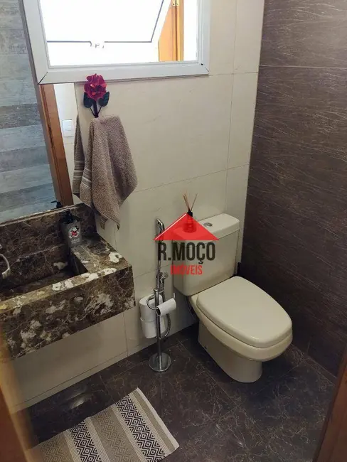 Sobrado com 3 quartos à venda, 201m2 em Vila Laís, São Paulo - SP - imagem 6 Foto 6 de Sobrado com 3 quartos à venda, 201m2 em Vila Laís, São Paulo - SP