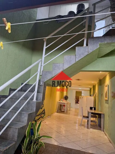 Sobrado com 3 quartos à venda, 155m2 em Vila Guilhermina, São Paulo - SP - imagem 4 Foto 4 de Sobrado com 3 quartos à venda, 155m2 em Vila Guilhermina, São Paulo - SP