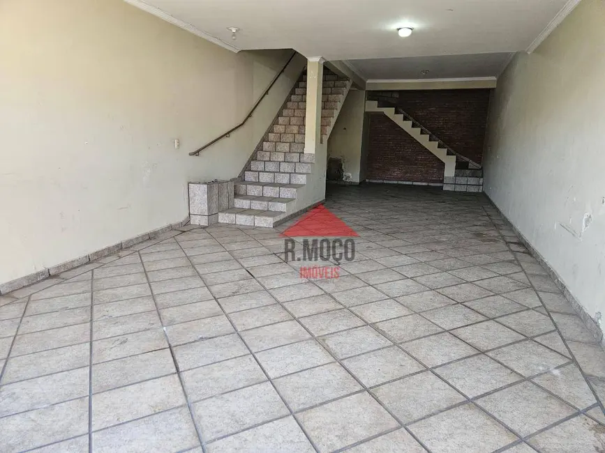 Sobrado com 3 quartos à venda, 155m2 em Jardim Triana, São Paulo - SP - imagem 5 Foto 5 de Sobrado com 3 quartos à venda, 155m2 em Jardim Triana, São Paulo - SP