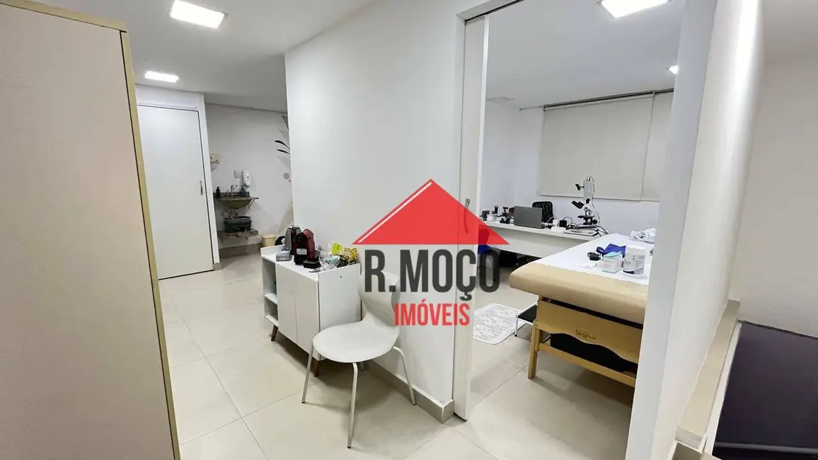 Sobrado com 2 quartos para alugar, 180m2 em Itaquera, São Paulo - SP - imagem 3 Foto 3 de Sobrado com 2 quartos para alugar, 180m2 em Itaquera, São Paulo - SP