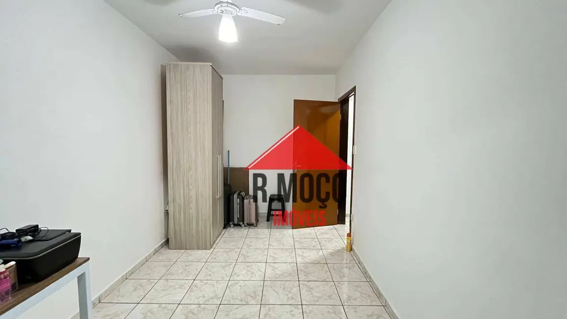 Sobrado com 2 quartos para alugar, 180m2 em Itaquera, São Paulo - SP - imagem 8 Foto 8 de Sobrado com 2 quartos para alugar, 180m2 em Itaquera, São Paulo - SP