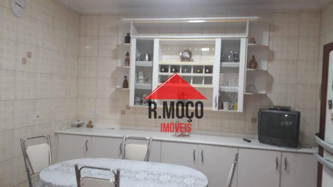 Sobrado com 3 quartos à venda, 232m2 em Vila Guilhermina, São Paulo - SP - imagem 7 Foto 7 de Sobrado com 3 quartos à venda, 232m2 em Vila Guilhermina, São Paulo - SP