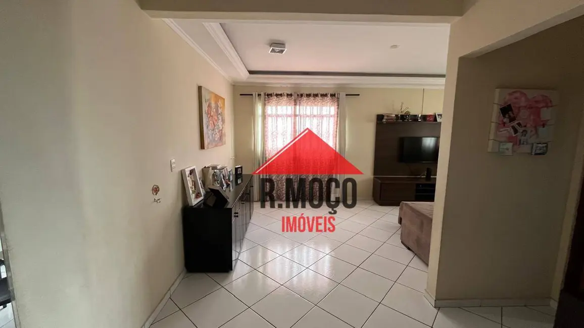 Foto 2 de Casa com 4 quartos para alugar, 140m2 em Cidade Patriarca, São Paulo - SP